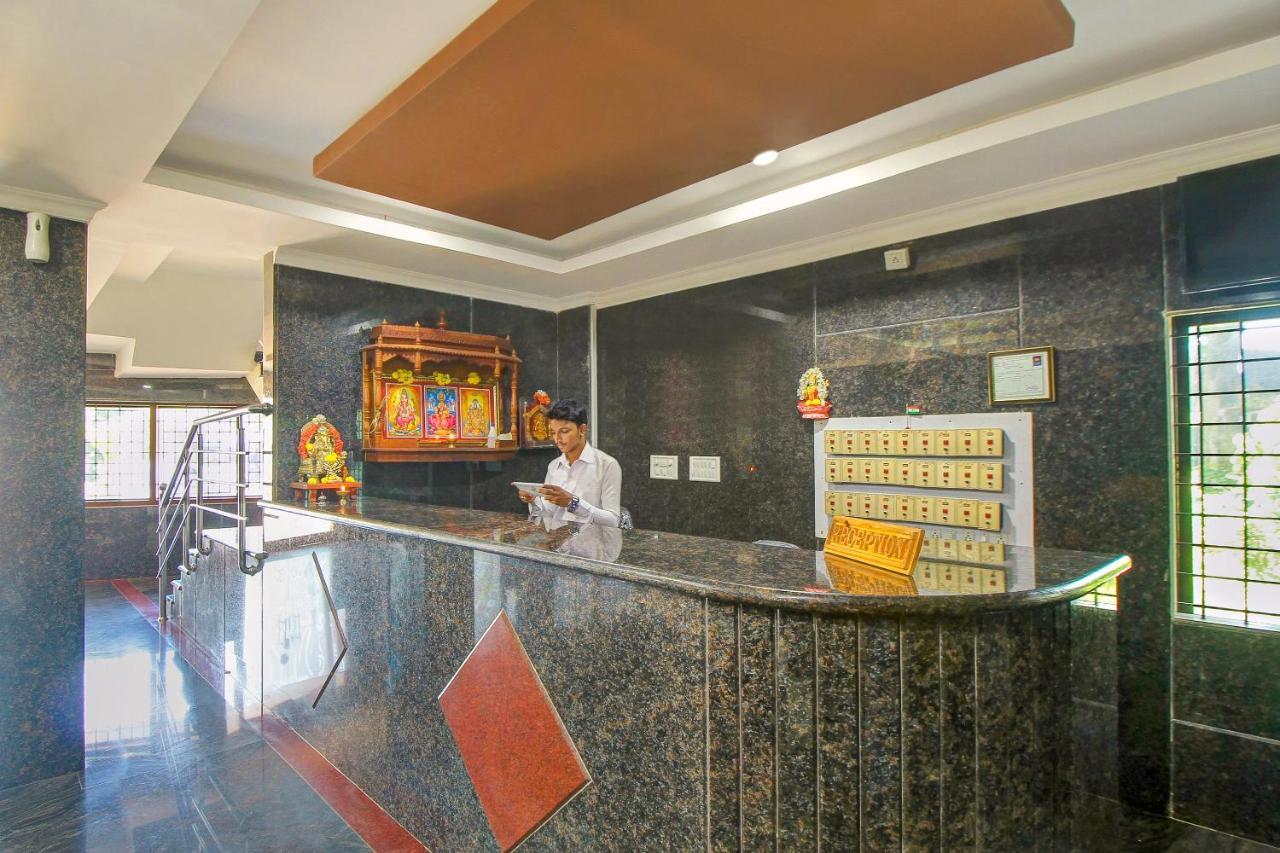 Capital O 17320 Vijaya Residency Manipal Buitenkant foto