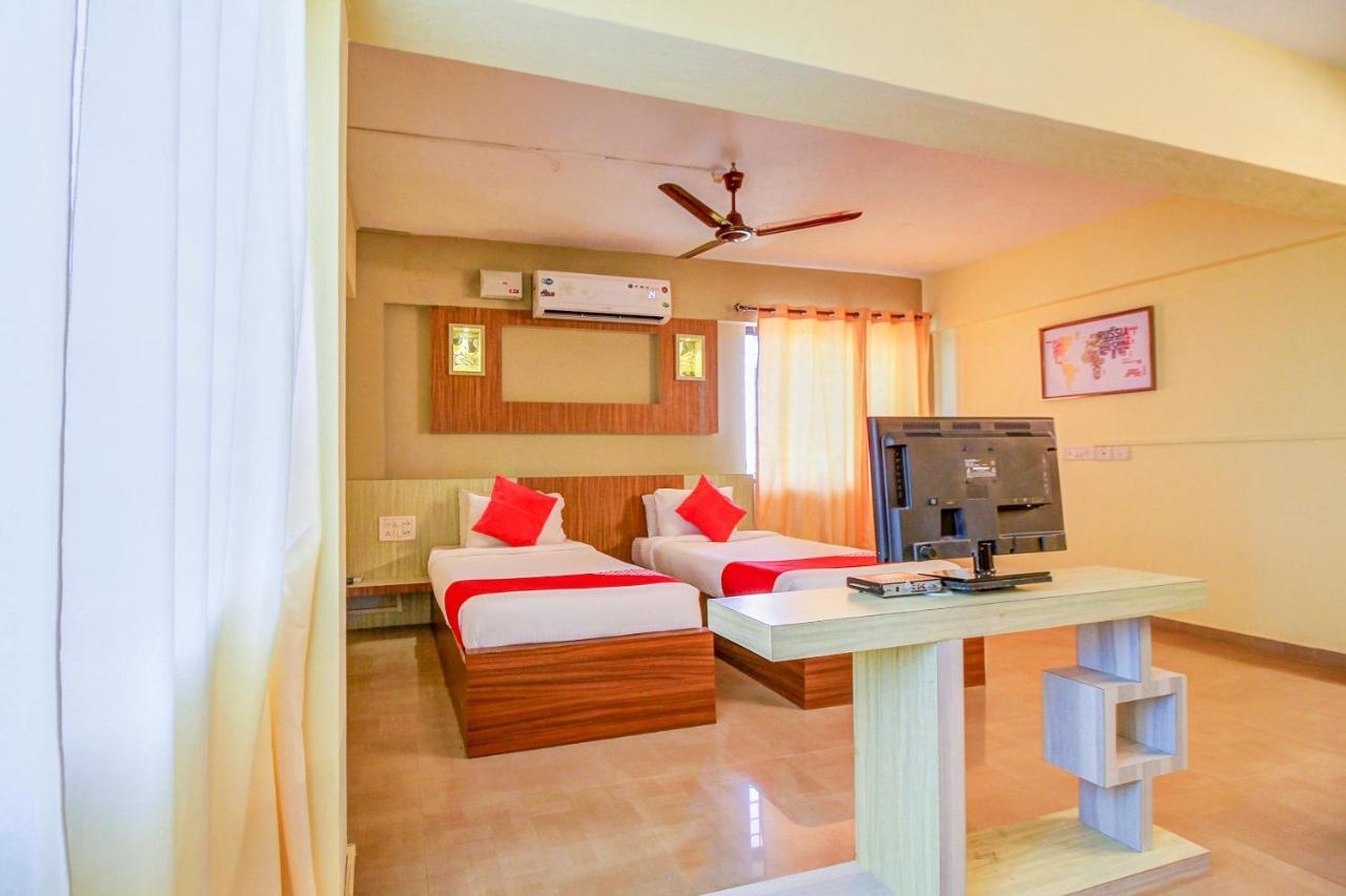 Capital O 17320 Vijaya Residency Manipal Buitenkant foto