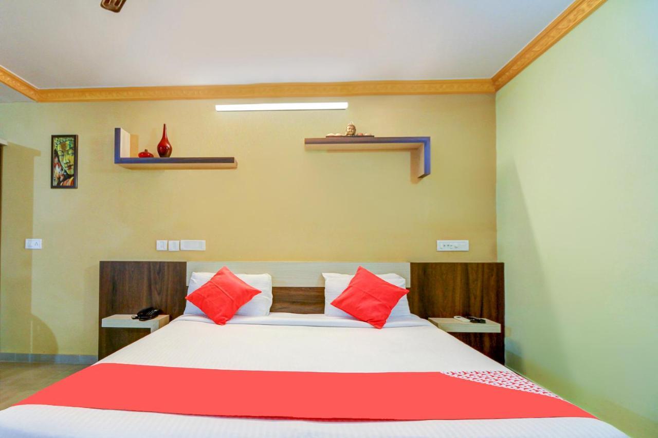 Capital O 17320 Vijaya Residency Manipal Buitenkant foto